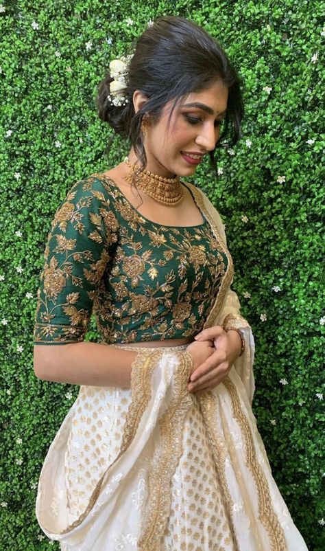 Mylanchi Function Dress Kerala, Maduramveppu Dress Kerala, Madhuramveppu Dress, Bridal Skirt And Top, Kerala Engagement Dress, Gold Blouse Designs, Wedding Matching Outfits, Onam Outfits, Kerala Saree Blouse Designs