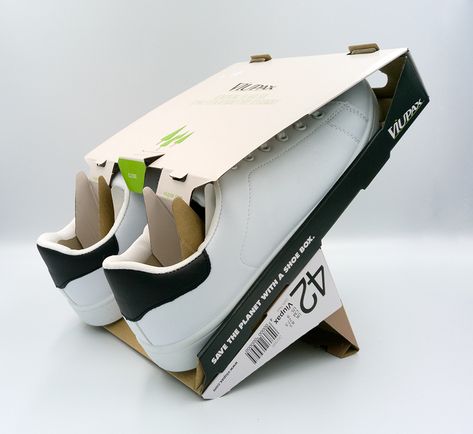 Shoe Box Ideas, Shoes Packaging, Shoe Packaging, Shoe Box Design, Corrugated Packaging, Smart Packaging, Shoe Room, Wedding Gift Pack, Running Shoes Design