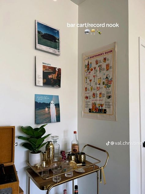 Studio Apartment Women, Bar Wall Apartment, Mirror Above Bar Cart, Coed Apartment Decor, Mid 20s Apartment Decor, First Apartment Together Aesthetic, Living Room College House, Boyfriend Girlfriend Apartment, Bar Apartment Ideas