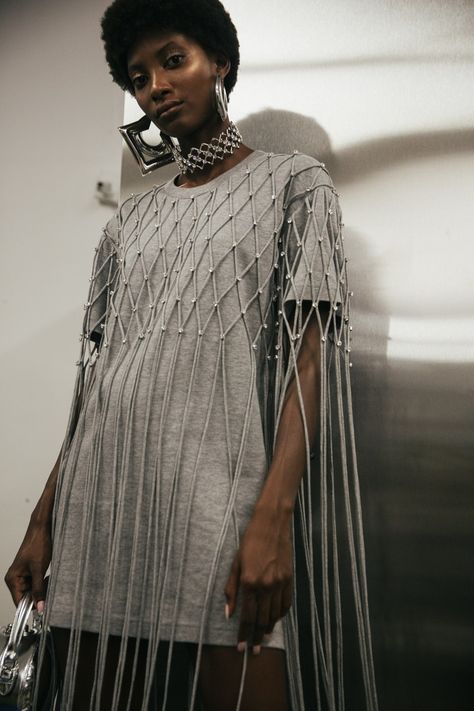 Iridescent Highlighter and a Possible New Hairstyle Trend at Area’s New York Show | LOVE Iridescent Highlighter, Macrame Clothes, Patent Leather Dress, Headpiece Diy, Outfit Inspiration Women, Macrame Dress, May Day, Halloween This Year, Minimal Outfit