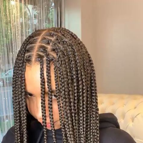 Hair Braid Videos, Box Braids Styling, Jungkook Selca, Girls Hairstyles Braids, Beautiful Braids, Natural Hair Braids, African Braids Hairstyles, Braided Hairstyles For Black Women, Middle Part