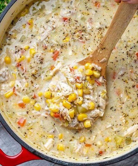 Weight Watchers Chicken Corn Chowder soup Weight Watchers Chicken Corn Chowder, Chicken Corn Chowder Soup Easy, Chicken Corn Chowder Soup, Quick Easy Casseroles, Chicken Corn Chowder Recipe, Corn Chowder Soup, Chicken Corn Chowder, Chicken Corn, Weight Watchers Chicken