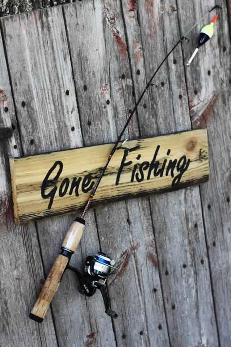 ><(((º> Łยгƹ Łคƙƹ <º)))>< Fishing Quotes, Fishing Decor, Fishing Life, Gone Fishing, Fish Camp, Ice Fishing, Going Fishing, Trout Fishing, Kayak Fishing