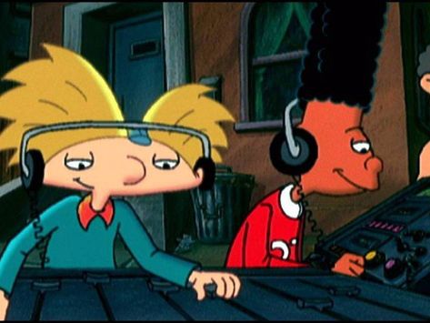 Listening To Music Aesthetic, Music Cover Photos, Nickelodeon Cartoons, Hey Arnold, Septième Art, 90s Cartoons, 90s Cartoon, Cartoon Profile Pictures, Cartoon Tattoos