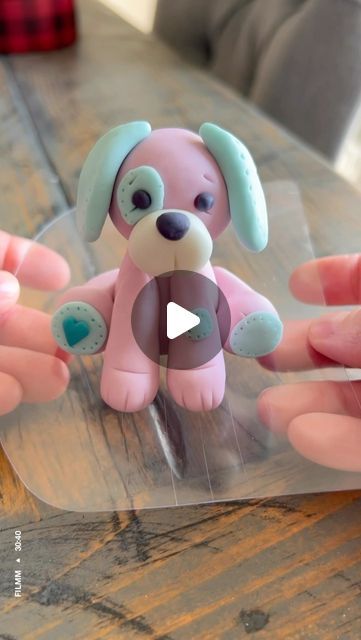 Dog Cake Fondant, Dough Flowers, Fondant Dog, Dog Cake Topper, Dog Cake, Fondant Cake, Fondant Cakes, Dog Gifs, Cake Art