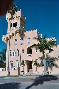 Craftsmen Style Homes, Florence Apartment, Rustic Landscaping, Harbour Island, Tampa Bay Area, Helicopter Tour, Old Florida, Vintage Florida, Florida Usa