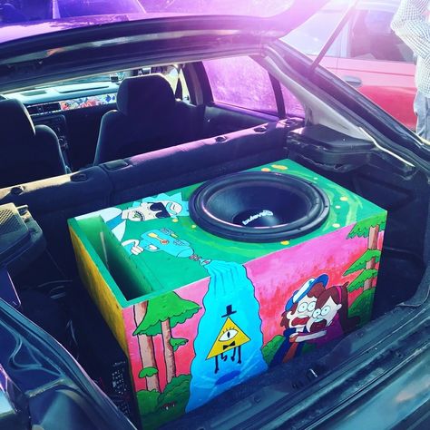 Modificaciones Jeep Xj, Custom Subwoofer Box, Custom Car Audio, Car Accessories For Guys, Subwoofer Box Design, Car Audio Installation, New Car Accessories, Dog Tree, Girly Car Accessories