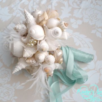 Shell Bouquet, Beach Bouquet, Seashell Bouquet, Beach Theme Wedding, Decoration Table, Beach Themes, Future Wedding, Bridal Bouquet, Beach Wedding