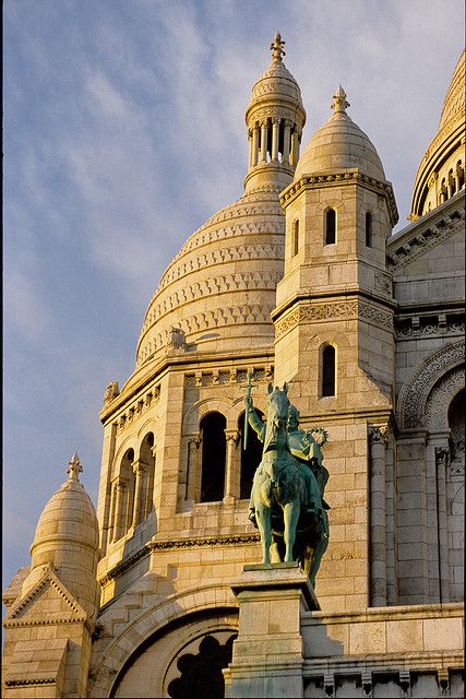 Sacre Cour - Paris, France Sacre Coure Paris, Mami Wata, Dream Place, French Architecture, I Love Paris, Architectural Drawing, Europe Trip, Catholic Art, City Girl