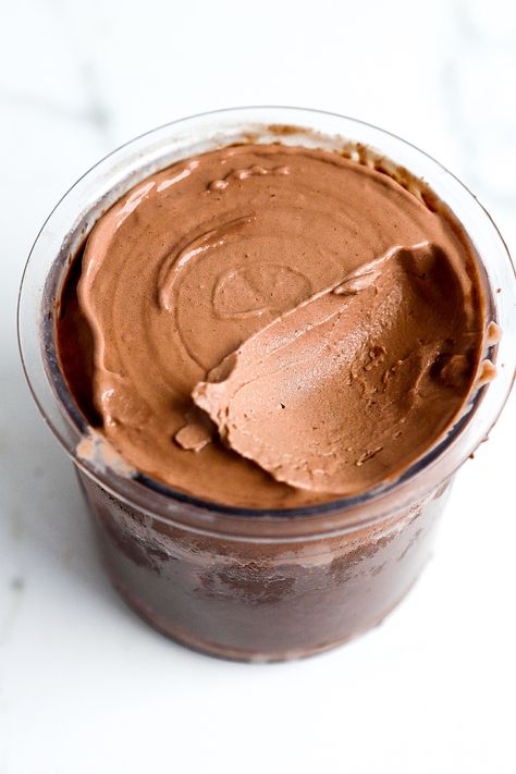 Chocolate Protein Ice Cream, Ninja Creami Recipe, Protein Dessert Recipes, Ninja Creamy, Ninja Ice Cream Recipe, Moose Tracks, Protein Ice Cream Recipe, Protein Dessert, Healthy Ice Cream Recipes