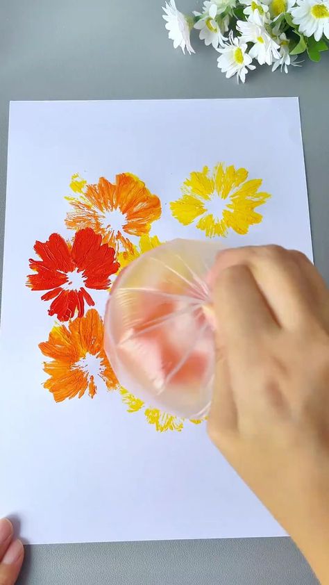 Hay Bale Art, Children Drawing, Painting Flowers Tutorial, Acrylic Painting Diy, Preschool Arts And Crafts, Painting Art Lesson, Art Activities For Kids, Toddler Art, Book Art Diy