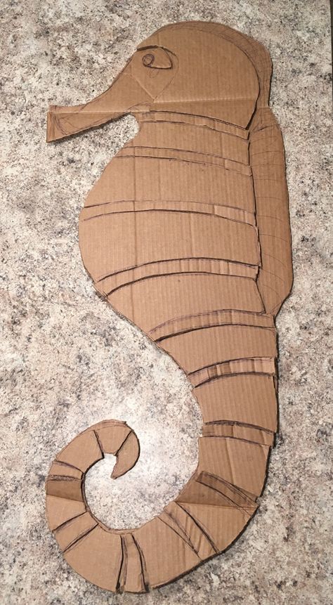 A Sea Horse Wall Sculpture from Trash Cardboard Seahorse, Sea Horse Craft, Seahorse Art And Craft, Cardboard Sea Creatures, Sea Horse, Seahorse Sculpture Clay, Sea Horse Sculpture, Seahorse Crafts, Underwater Birthday