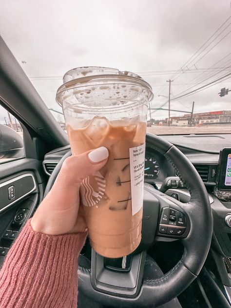 My starbucks order that gives me life 🫶🏻 Starbucks Iced Coffee Drinks, Bmw Aesthetic, Cold Starbucks Drinks, Starbucks Order, Starbucks Drinks Diy, Secret Starbucks Recipes, Iced Starbucks Drinks, Coffee Recipes Starbucks, Healthy Starbucks Drinks