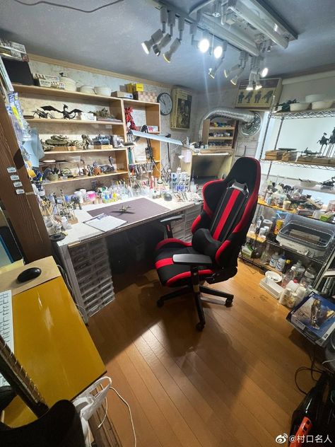 Workshop Setup, Painting Station, Hobby Desk, Workshop Organization, Hobby Room, Garage Bar, Garage Design, Dream House Interior, Room Setup