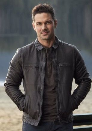 Hallmark Actors, Ryan Paevey, Breaking My Heart, Kaitlyn Dever, Mens Business Casual Outfits, Tv Romance, Francisco Lachowski, Bubble Up, Chad Michael Murray