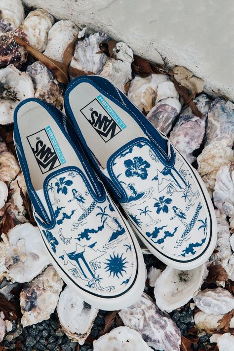 Custom Vans Slip On, Custom Island, Vans Surf, Vans Custom, Slip On Vans, Sneakers Vans, Western Style Outfits, Vans Slip On, Custom Vans