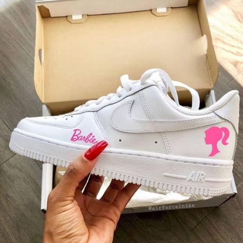 Custom Barbie, Custom Nike, Air Forces, Cute Nike Shoes, Cute Nikes, We Bare Bears, Custom Nikes, Birthday Wishlist, Trendy Shoes