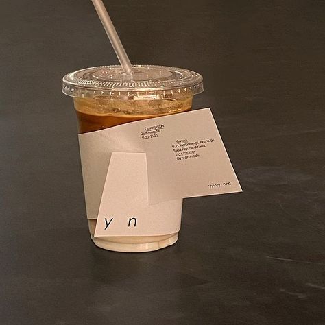 @innifood • Instagram photos and videos Takeout Coffee, Takeout Packaging, Cafe Concept, Cafe Interior Design, Cafe Interior, Green Aesthetic, Graphic Design Inspiration, Design Inspo, Takeout Container