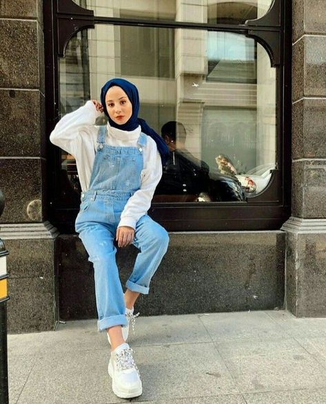 Jumpsuit Hijab, Pinafore Outfit, Hijab Jeans, Dress And Sneakers Outfit, Hijab Fashion Summer, Hijab Style Casual, Hijabi Fashion Casual, Casual Hijab Outfit, Modesty Fashion