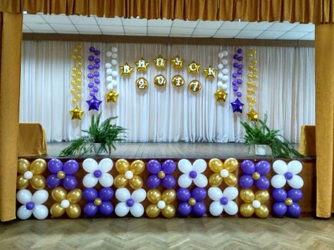 Deco Ballon, Pinning Ceremony, Graduation Party Themes, Graduation Backdrop, Diy Balloon Decorations, Balloon Design, Stage Decorations, Graduation Decorations, Balloon Decorations Party