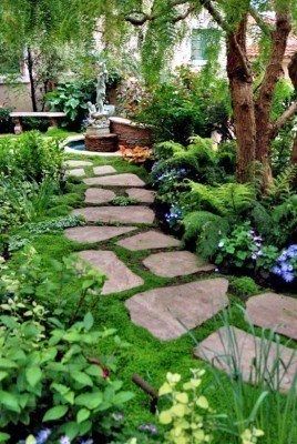 Garden Stone Pathway Ideas-34-1 Kindesign Stone Path Ideas, Stepping Stones Diy, Pathway Landscaping, نباتات منزلية, Path Ideas, Landscape Stone, Garden Walkway, Landscape Materials, Stone Path