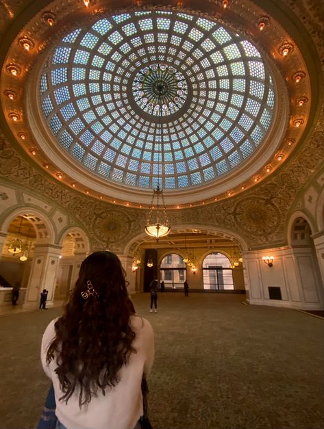 Chicago Cultural Center Photoshoot, Chicago Photoshoot Locations, Chicago Poses, Personal Legend, Chicago Photoshoot, Aesthetic Chicago, Chicago Itinerary, Chicago Spring, Ig Poses