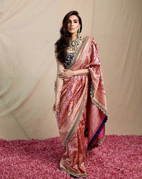 Indian Outfits Modern, Hauz Khas, Saree Styling, Jayanti Reddy, Banaras Sarees, Bridal Sarees South Indian, Banarsi Saree, Indian Designer Suits, Bridal Dresses Pakistan