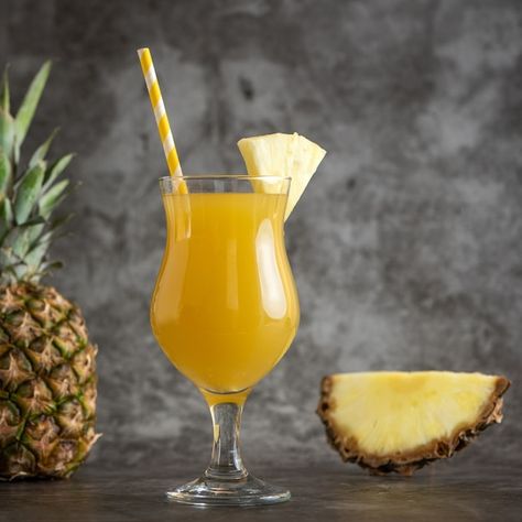 Photo glass of pineapple juice with fres... | Premium Photo #Freepik #photo #pineapple-juice #fruit-drink #fresh-juice #fruit-juice Food Photography Tutorial, Pressed Juice, Fresh Fruits, Fresh Juice, Apple Juice, Pineapple Juice, Fruit Juice, Premium Photo, Fresh Fruit