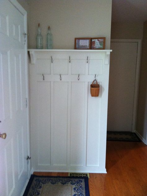 Behind the front door coat rack. Utilize every nook and cranny! Saw this on an earlier pin and had to try. Thanks to who ever pinned this! Drop Zone In Kitchen Small Spaces, Behind Front Door, Rustic Coat Rack, Basement Plans, Small Basements, Basement Makeover, Drop Zone, Basement Renovations, Coat Racks