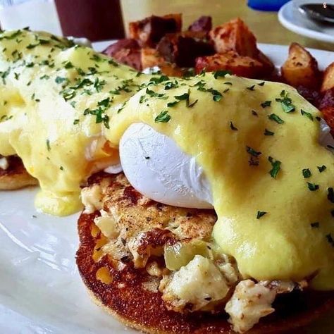 10 Favorite Breakfast Spots in Salem, Massachusetts - Destination Salem Salem Ma Food, Salem Massachusetts Food, Salem Massachusetts Best Food, Salem Ma Restaurants, Best Food In Salem Ma, Best Restaurants In Salem Ma, Salem Ma, Breakfast Places, Gourmet Cooking