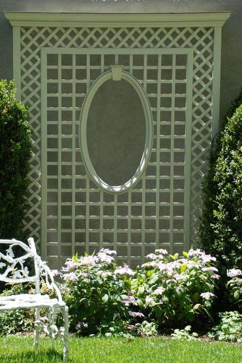 An unsightly residential wall was turned into a decorative focal point with a decorative trellis work #accentsoffrance #treillage #trellis #latticework #gardeninspiration #homedecor #decoration Patio Trellis, Decorative Trellis, Wall Trellis, Arbors Trellis, Outdoor Trellis, Garden Screening, Meteor Garden 2018, French Garden, Garden Trellis