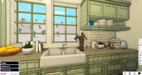 Bloxburg Kitchen Green, Cottage Color Palette Bloxburg, Mood Station Bloxburg Aesthetic, Bloxburg Victorian House Ideas, Bloxburg Grandma House, Bloxburg Vintage Kitchen, Old Italian House, Cottage Color Palette, Bloxburg Victorian House