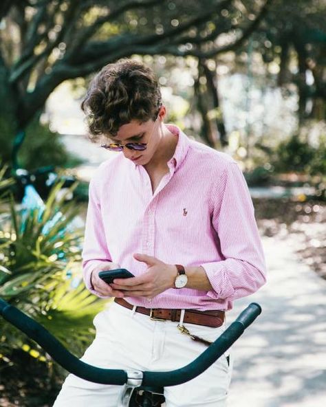 Money Men Aesthetic, Old Money Men Aesthetic, White Ralph Lauren Shirt, Pink Shirt Outfit, Polo Ralph Lauren Outfits, Men Aesthetic Outfits, Long Sleeve Dress Shirts, Mens Smart Casual Outfits, Preppy Boys