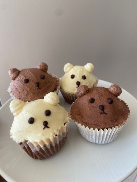 Bear Brownies, Cute Muffins, Bear Desserts, Bear Baking, Two Bite Brownies, Baking Bad, Bear Cupcakes, Bear Recipes, Space Food