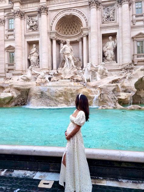 Italy Pregnancy Announcement, 6 Months Pregnant Outfits, Month By Month Pregnancy Pictures, 6 Month Pregnancy Belly, Italy Pregnant, 4 Months Pregnant Outfits, 3 Month Baby Bump, 5 Month Pregnant, 4 Months Pregnant Belly