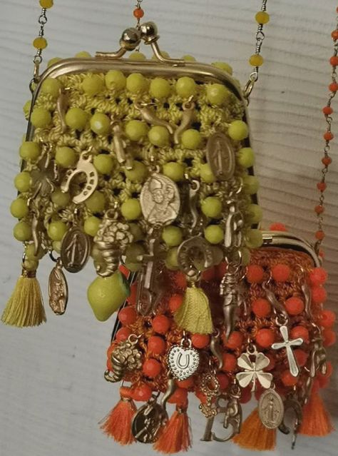 Vintage Charm Necklace, Diy Purse Makeover, Italian Purses, Upcycled Purse, Summer Purses, Boho Bags, Beaded Purses, Luck Charms, Purse Accessories