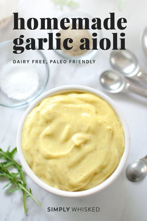 Homemade aioli | Learn how to make this easy garlic aioli (mayo) sauce with an immersion blender. It’s super easy and way better than store bought. #aioli #mayo Aioli Mayo, Aioli Sauce Recipe, Simply Whisked, Homemade Aioli, Homemade Cocktail Sauce, Aioli Sauce, Mayo Sauce, Homemade Tartar Sauce, Aioli Recipe