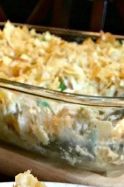 Old Fashioned Tuna Noodle Casserole Old Fashioned Tuna Casserole, Tuna Noodle Casserole With Potato Chips, Artichoke Dip With Cream Cheese, Hot Artichoke Dip Recipe, Cheese Casserole Recipes, Cheese Peas, Noodles Making, Condensed Cream Of Mushroom Soup, Hot Artichoke Dip