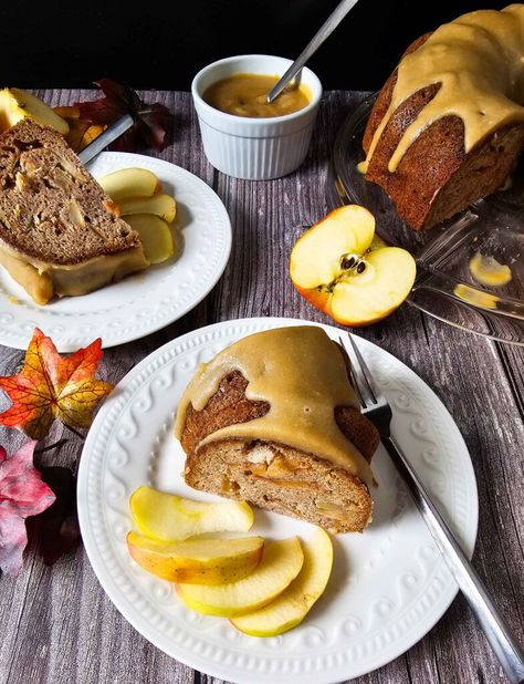 Using Fondant, Apple Bundt Cake, Caramel Icing, Caramel Glaze, Homemade Caramel, Granny Smith Apples, Fresh Apples, Apple Cake, Fall Desserts