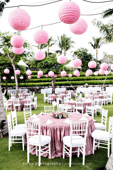 Pink Summer Fiesta Paper Lantern Making, Pink Lanterns, Outdoor Baby Shower, How To Make Lanterns, Outdoor Decorating, Backyard Party, Pink Parties, Outdoor Parties, Outdoor Party