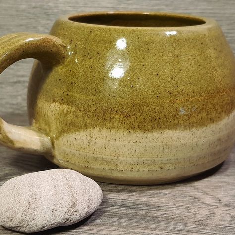 Amaco Green olive speckle with oatmeal Amaco Deep Olive Speckle, Glazes For Pottery, Olive Green, Glaze, Ceramic Mug, Ceramics, Tableware, Green