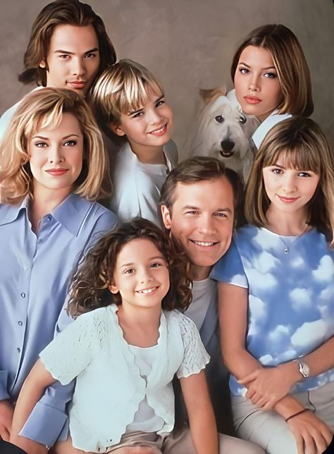 Mackenzie Rosman, Heaven Pictures, Best Tv Couples, Seven Heavens, 7th Heaven, Family Tv, Tv Land, Tv Couples, 90s Childhood