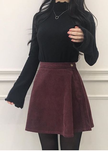 Maroon Skirt, Korean Fashion Ideas, Cozy Fall Outfits, Korean Fashion Outfits, Korean Fashion Trends, Ulzzang Fashion, Olivia Palermo, Mode Inspo, Korean Street Fashion