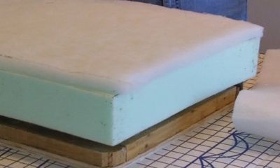 upholstery foam image Diy Bench Cushion, How To Upholster, Reupholster Chair Dining, French Mattress, Reupholster Chair, Window Seats, Cushion Headboard, Diy Headboard, Upholstered Bench