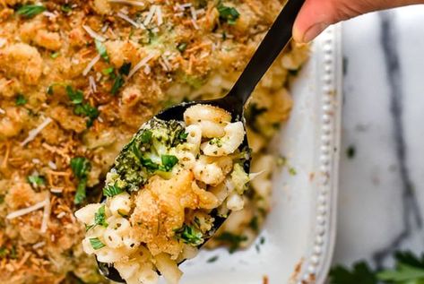 Mac And Cheese With Broccoli, Homemade Baked Mac And Cheese, Broccoli Mac And Cheese, Baked Broccoli, Baked Mac And Cheese Recipe, Baked Mac N Cheese, Baked Mac, Mac And Cheese Recipe, Mac N Cheese Recipe