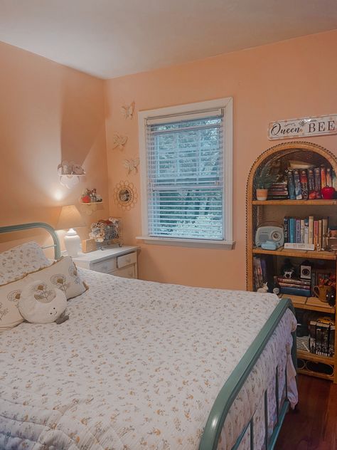 Peach Room Ideas Bedroom, Peach Wall Bedroom Ideas, Apricot Paint Color Bedroom, Salmon Walls Bedroom, Bedroom Peach Walls, Peach Orange Bedroom, Peach And Green Room, Orange Wall Room, Light Peach Wall Color