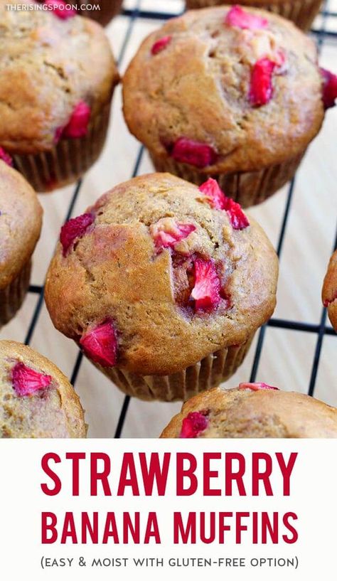 Strawberry Banana Muffins, Dessert Oreo, Seasonal Eating, Plant Based Desserts, Tasty Desserts, Strawberry Muffins, Banana Bread Muffins, Bread Muffins, Brownie Desserts