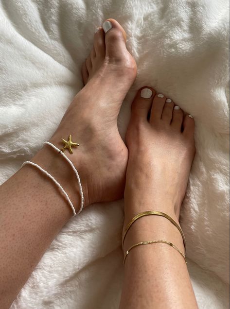 Starfish seed bead necklace Beachy Anklets, Anklets Gold, Seed Bead Anklet, Starfish Anklets, Summer Jewelry Trends, Bead Anklet, Beaded Ankle Bracelets, Summer 25, Beaded Ankle