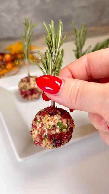 Genevieve LaMonaca on Instagram: "Add a festive touch to your holiday table with these Cranberry Pecan Goat Cheese Balls! Perfect for Thanksgiving, Friendsgiving, or Christmas gatherings. Easy to make, delicious to eat, and oh-so-pretty! 🍂🎄

Ingredients:
1/3 cup dried cranberries
1/3 cup pecans
1 tsp dried parsley
1/2 tsp salt
1/4 tsp pepper
16 Rosemary sprigs

Enjoy!

#thanksgivingrecipes #christmasrecipes #FriendsgivingRecipes #thanksgivingappetizeridea" Fun Summer Recipes, Dinner Ideas Chicken, Homemade Cotton Candy, Feta Spread, Greek Chicken Gyros, Chicken Gyro, Goat Cheese Appetizer, Friendsgiving Food, Wooden Skewers