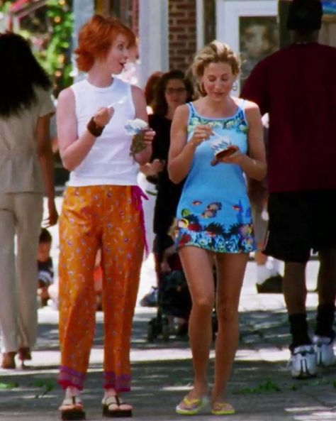 10 Of Miranda Hobbes' Outfits On 'SATC' That Ruled Lilith Fair, Carrie Bradshaw Outfits, Carrie Bradshaw Style, Outfit 90s, City Outfits, Best Outfits, Fashion Tv, Carrie Bradshaw, It Girl